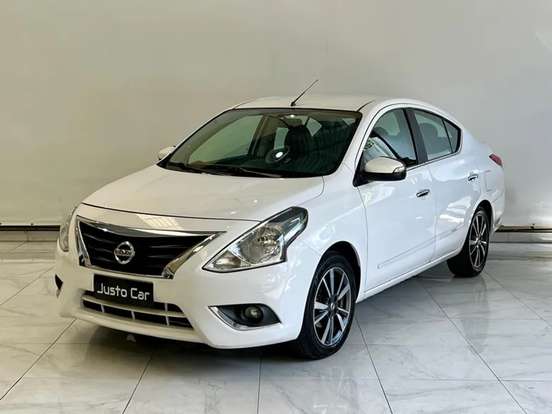 NISSAN-VERSA-2018