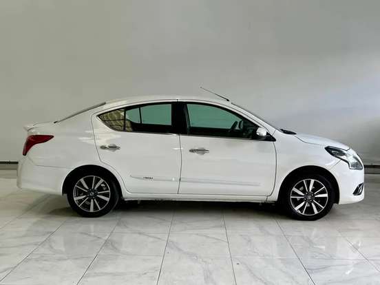 NISSAN-VERSA-1.6 16V FLEXSTART UNIQUE 4P XTRONIC NISSAN-VERSA-2018