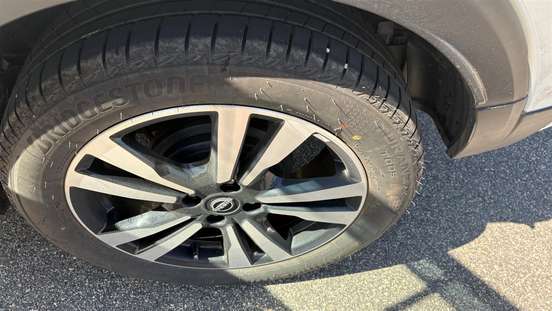 NISSAN-KICKS PLAY-2025