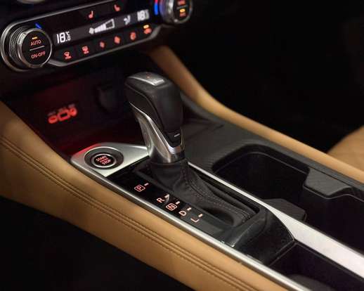 NISSAN-SENTRA-2023
