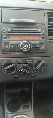 NISSAN-TIIDA-2012