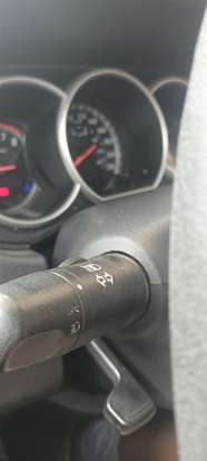 NISSAN-TIIDA-2012