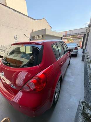 NISSAN-TIIDA-2010