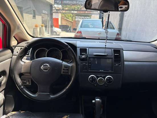 NISSAN-TIIDA-1.8 SL 16V FLEX 4P AUTOMÁTICO NISSAN-TIIDA-2010