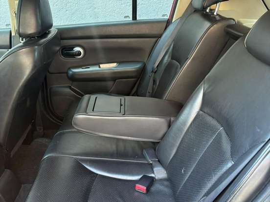 NISSAN-TIIDA-1.8 SL 16V FLEX 4P AUTOMÁTICO NISSAN-TIIDA-2010