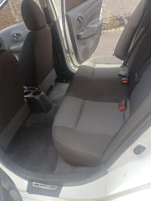 NISSAN-VERSA-2020