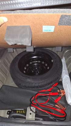 NISSAN-VERSA-2018