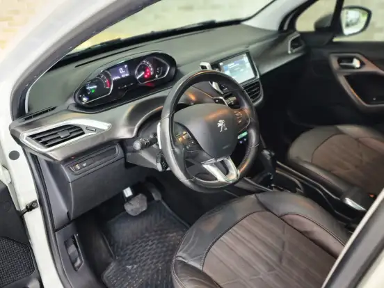 PEUGEOT-2008-1.6 16V FLEX GRIFFE 4P AUTOMÁTICO PEUGEOT-2008-2016