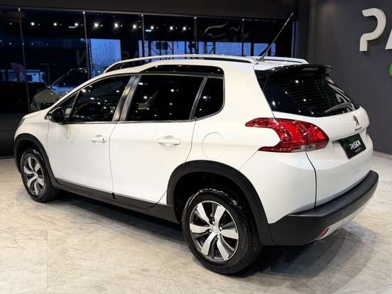 PEUGEOT-2008-2018