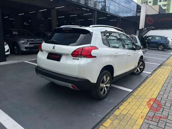 PEUGEOT-2008-1.6 16V FLEX GRIFFE 4P AUTOMÁTICO PEUGEOT-2008-2015