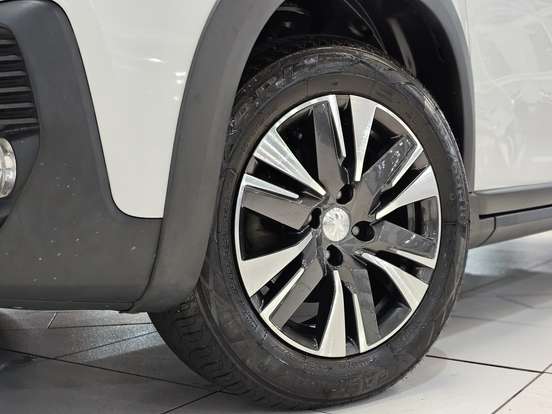 PEUGEOT-2008-2019