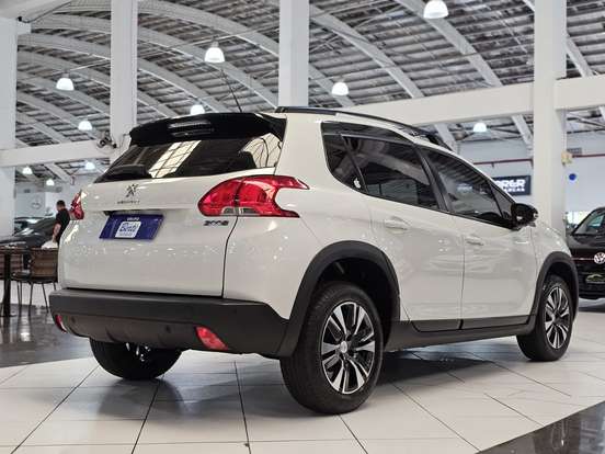 PEUGEOT-2008-2019