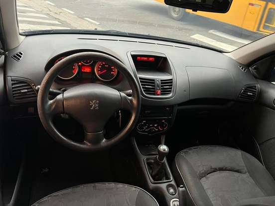 PEUGEOT-207-2009