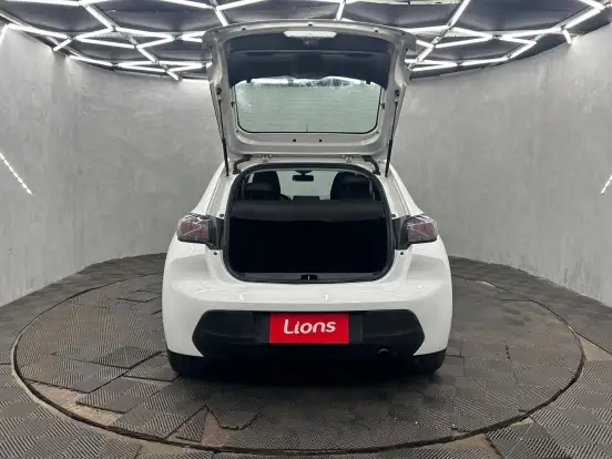 PEUGEOT-208-2023