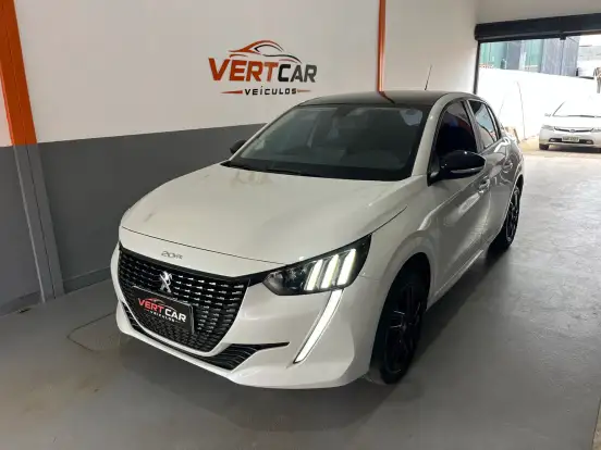 PEUGEOT-208-2022