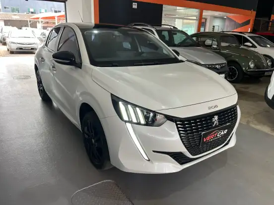 PEUGEOT-208-2022