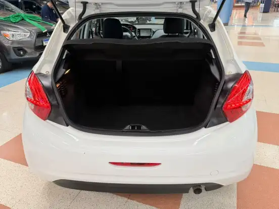 PEUGEOT-208-2014