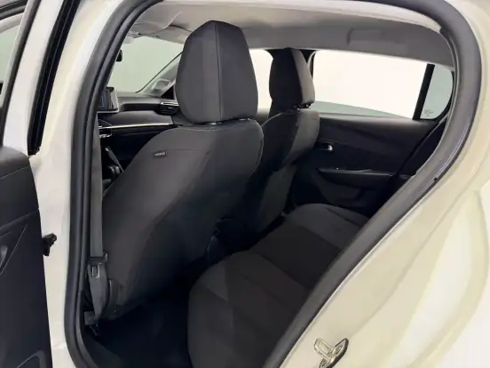 PEUGEOT-208-2022