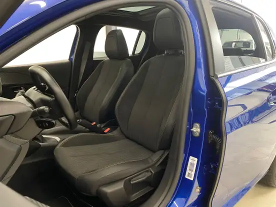 PEUGEOT-208-2022