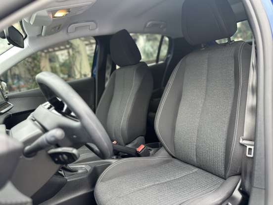 PEUGEOT-208-2024