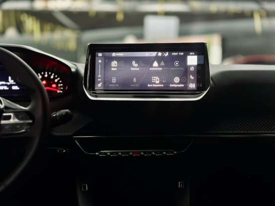 PEUGEOT-208-2023