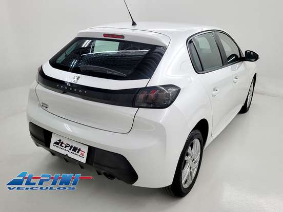 PEUGEOT-208-2022