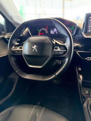 PEUGEOT-208-2022