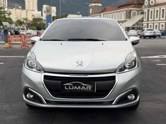 PEUGEOT-208-2018