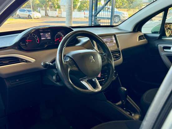 PEUGEOT-208-1.6 ALLURE 16V FLEX 4P AUTOMÁTICO PEUGEOT-208-2017
