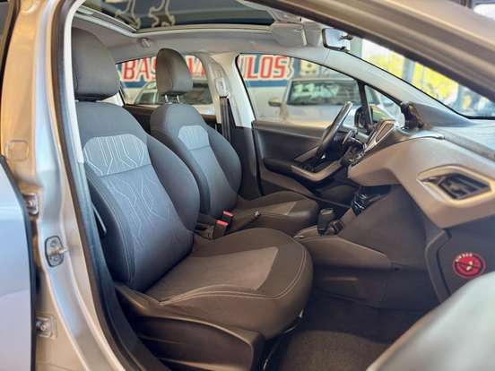 PEUGEOT-208-1.6 ALLURE 16V FLEX 4P AUTOMÁTICO PEUGEOT-208-2017