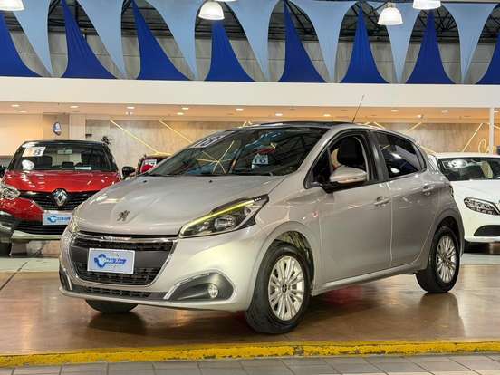 PEUGEOT-208-2018
