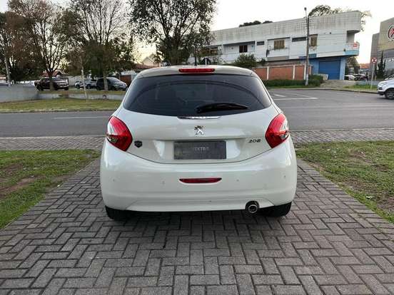 PEUGEOT-208-1.6 GRIFFE 16V FLEX 4P AUTOMÁTICO PEUGEOT-208-2014