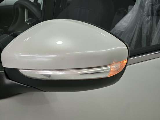 PEUGEOT-208-2014