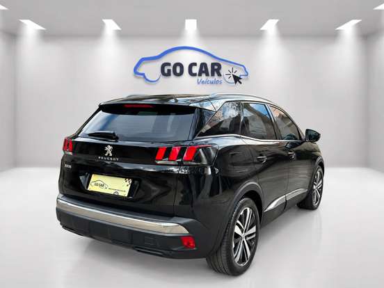 PEUGEOT-3008-2017