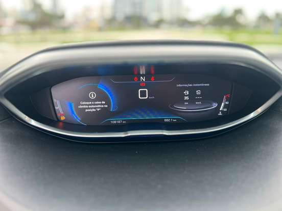 PEUGEOT-3008-2019