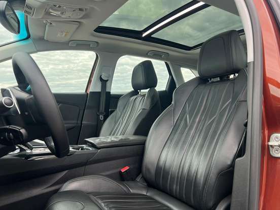 PEUGEOT-3008-2019