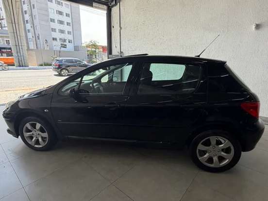 PEUGEOT-307-2010