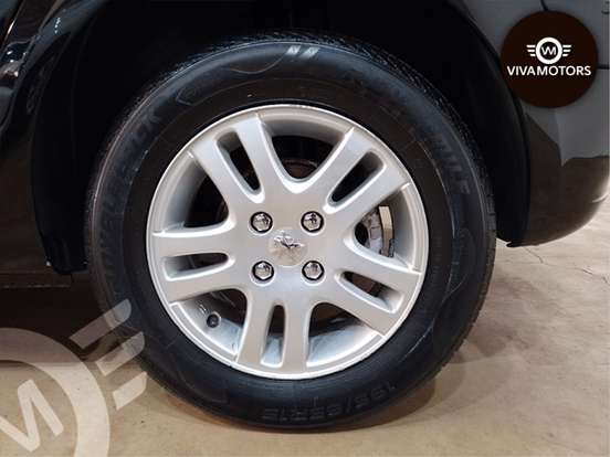PEUGEOT-307-1.6 PRESENCE PACK 16V FLEX 4P MANUAL PEUGEOT-307-2010