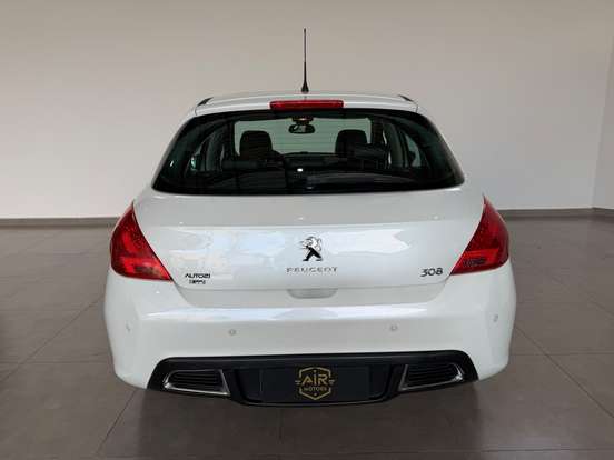 PEUGEOT-308-2015