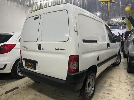 PEUGEOT-PARTNER-1.6 FURGÃO 800KG 16V FLEX 3P MANUAL PEUGEOT-PARTNER-2018