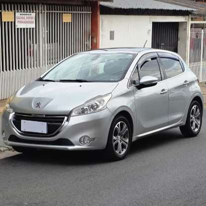 PEUGEOT-208-2015