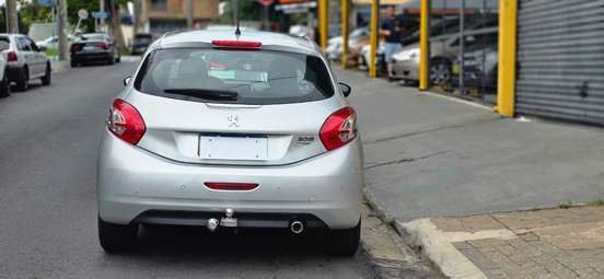 PEUGEOT-208-1.6 GRIFFE 16V FLEX 4P AUTOMÁTICO PEUGEOT-208-2015