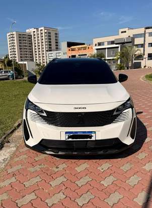 PEUGEOT-3008-2021
