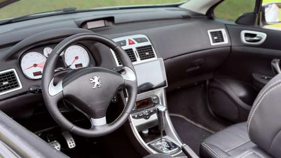 PEUGEOT-307-2005