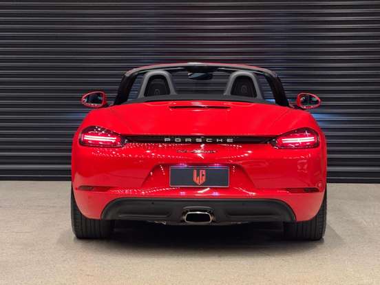 PORSCHE-718-2020