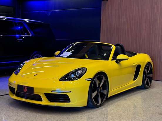 PORSCHE-718-2019
