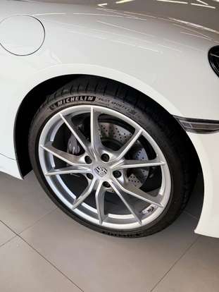 PORSCHE-718-2024