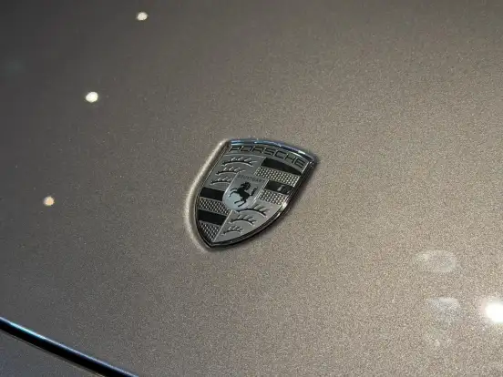 PORSCHE-911-2023