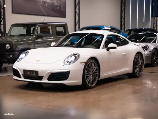 PORSCHE-911-2016