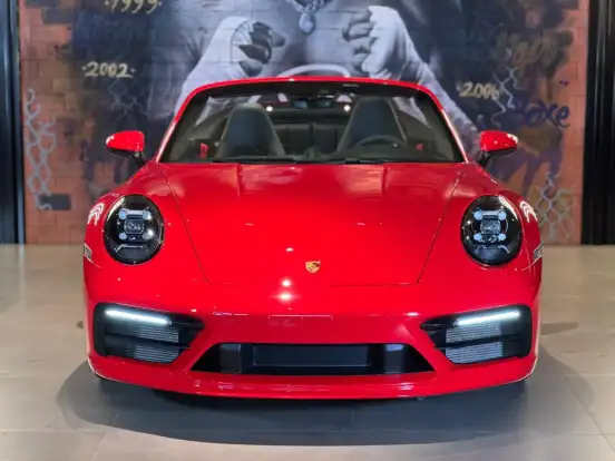 PORSCHE-911-2023